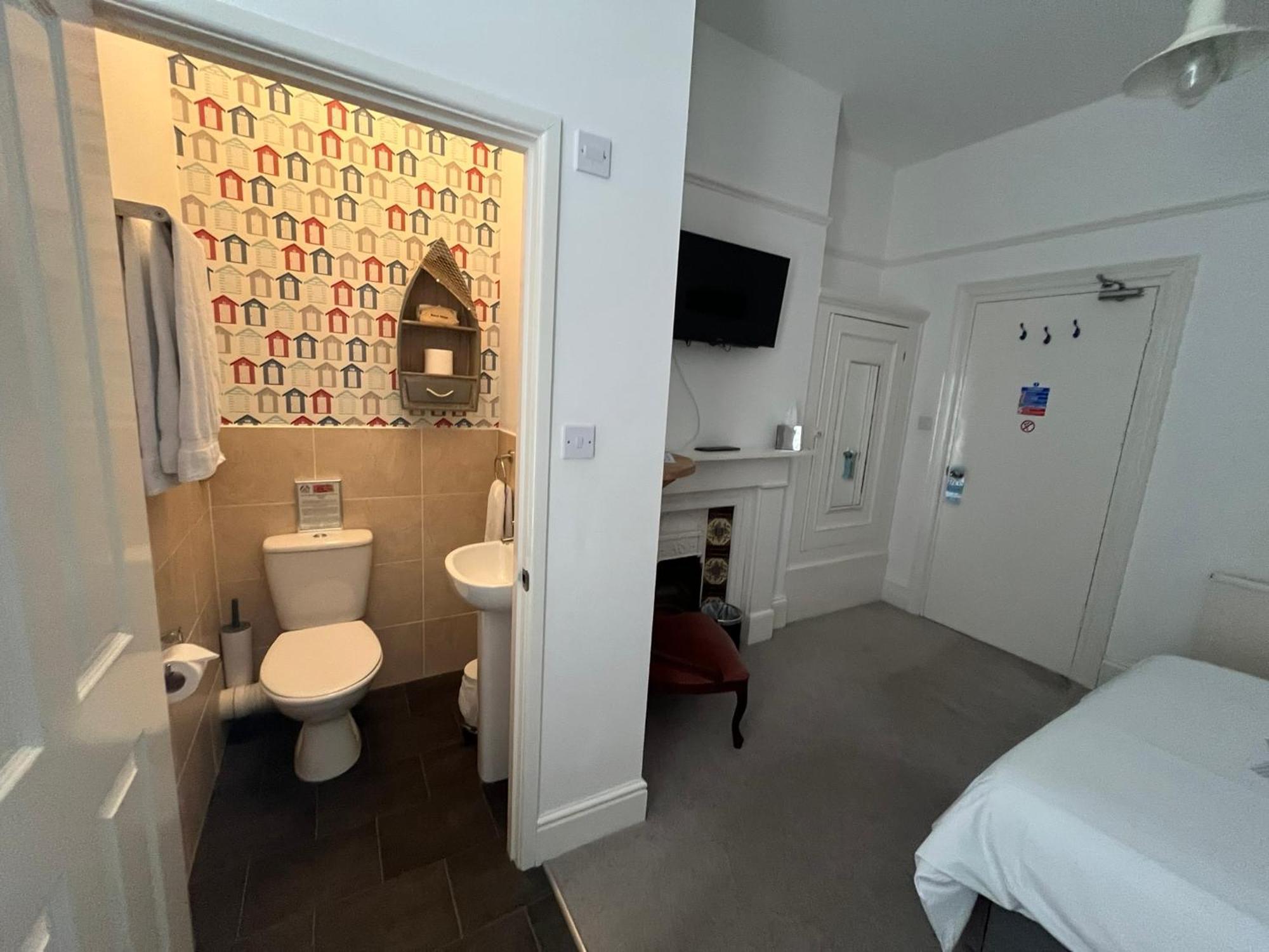 Hotel 50 Борнмът Екстериор снимка